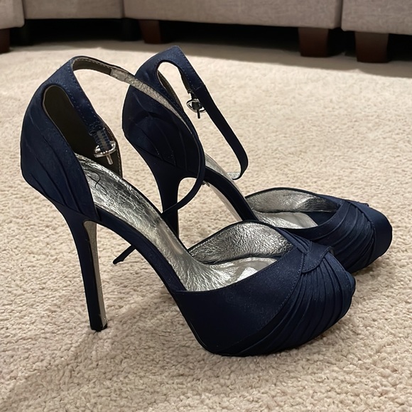 ADRIANA PAPELL heels - Picture 2 of 6